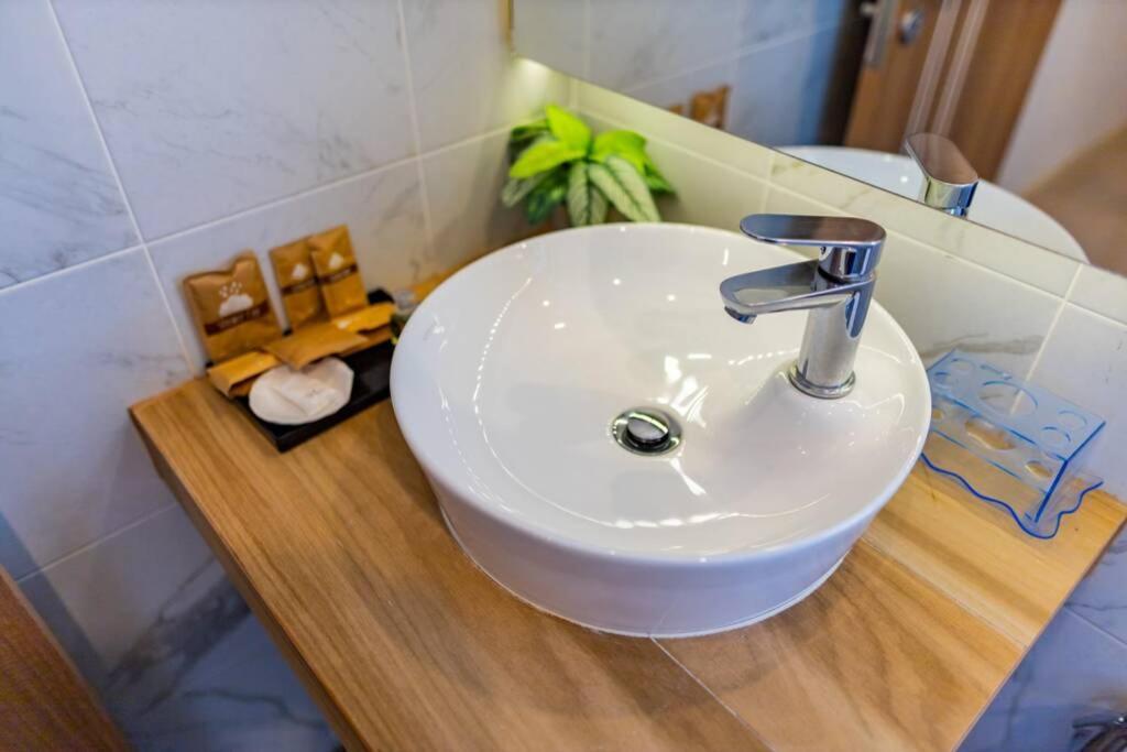 Honeybee Pool Villa Smooth As Silk Ao Nang Exterior foto
